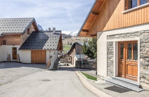Albiez-le-Vieux House | Superbe Gite Dans une Maison de Village, à 300 m des Pistes D'albiez-montrond, Station Familiale à p