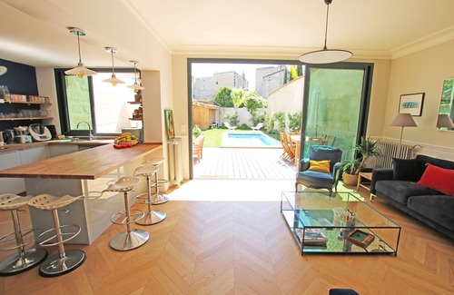 Meriadeck House | Superbe Maison en Pierre 4 Avec Jardin et Piscine à Bordeaux Centre Gambetta