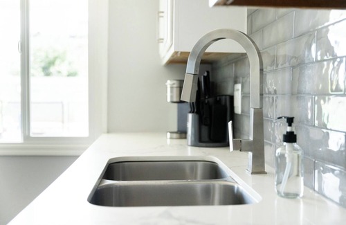 Park Scottsdale One House | Superhost, Arcade, Heated Pool, Golf putting, Fire pit