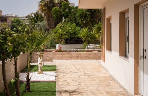 Nea Chora Villa | Superior Villa privete garden 50 meters from the beach
