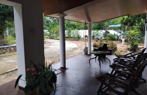 Udawalawa Bed & Breakfast | superson 90b
