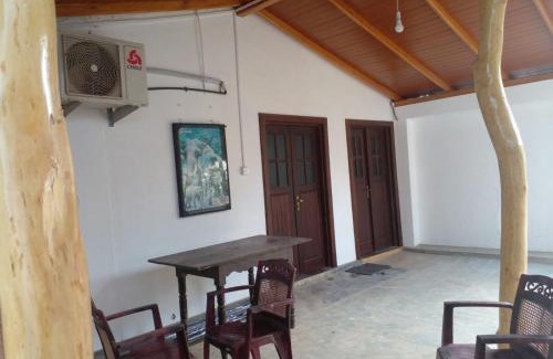 Udawalawa Bed & Breakfast | superson 90b