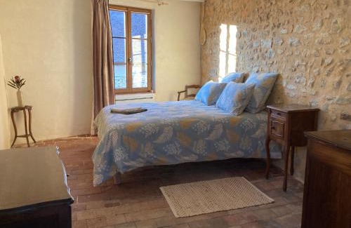 Saint-Sauveur-en-Puisaye Apartment | Sur Les Ailes du Papillon-Le Duplex