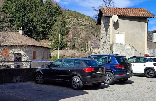Villefort Apartment | Sur les Rochers du Lac🌲🌿appartement 2 Chambres vue sur la Rivière🏞