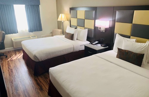 Redding Hotel | SureStay Plus Hotel by Best Western Redding