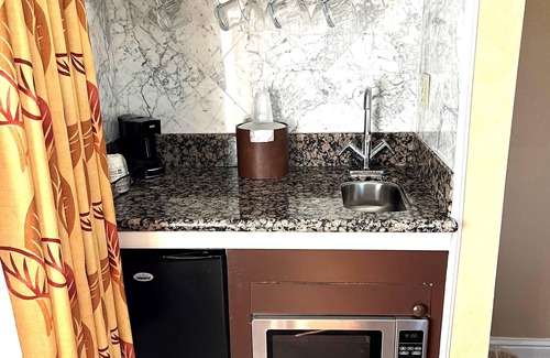 Reno Hotel | SureStay Plus Hotel by Best Western Reno Airport