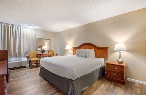 Reno Hotel | SureStay Plus Hotel by Best Western Reno Airport