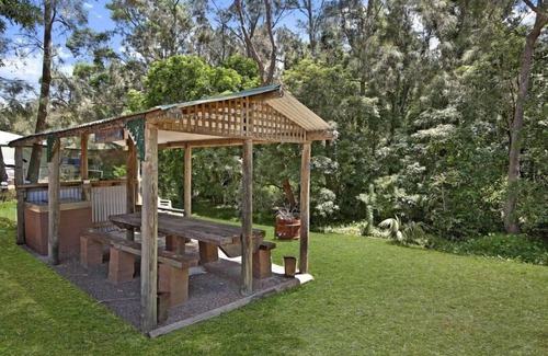 Mollymook Beach Apartment | SURFRIDER ON MITCHELL - Direct Beach Access