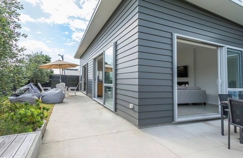 Omaha House | Surfs Up Omaha Beach