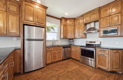 Surfside Beach House | Surfside Retreat - Great Views & Steps from Beach