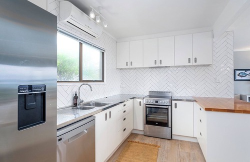 Whiritoa House | Surfside Sanctuary - Whiritoa Holiday Home