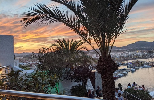 Puerto de Mazarron House | Surise Den- Walk to the beach, sea view and pool. Holiday rentals & winter stays