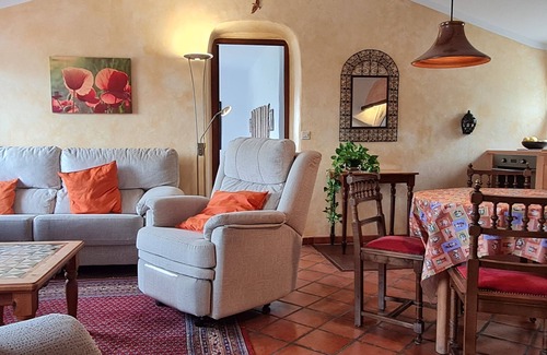 Orgiva House | Sustainable Country House High Level Peace Relax, wide Views Salt-Pool Cild-Safe