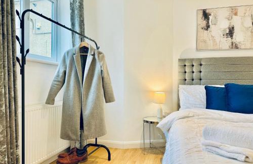 Sutton Central Apartment | Sutton - Ground Floor Flat By The High Street
