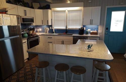 Long Beach House | Suzanne's Cottage By The Sea -Oceanfront 4 BR, 2 Baths, 1 Level Beach House