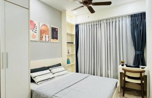 District 9 Apartment | Suzon-Luxurious Apartment at Lumiere Boulevard VGP