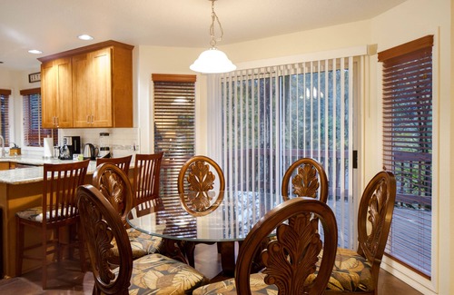 West Portland Park House | SW PORTLAND 5 BEDROOM MODERN HOME - KING BED - Close to PSU/OHSU/DOWNTOWN
