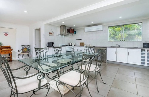 Belhus Cottage | Swan Valley- Willow Cottage Swan valley