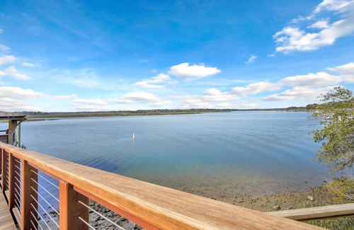 Bluffton Apartment | Sweet Nest Bluffton Cottage Fenced in yard Pet-Friendly Gazebo Private
