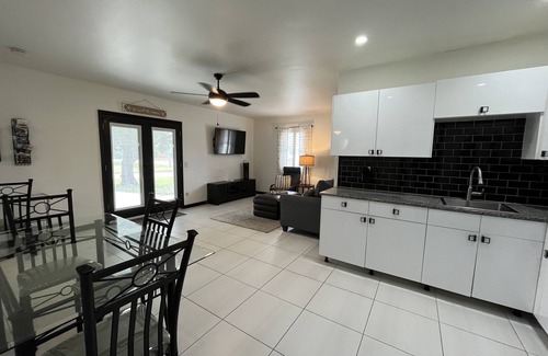 St. Augustine House | Sweet Retreat Luxury Apt - pet friendly 🐶