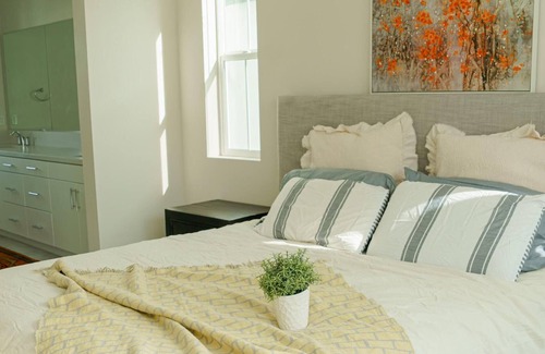 Foothill Ranch House | Sweet Vacation - Work&Life Home