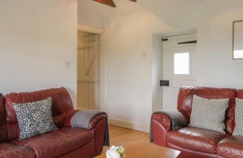 Biggar House | Sweetpea Cottage
