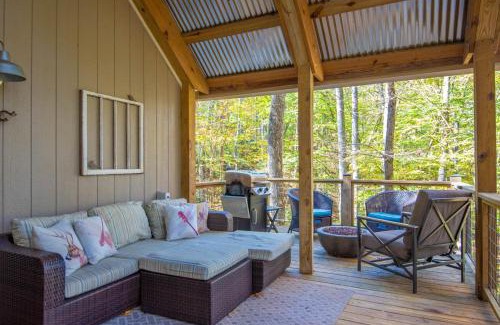 West Jefferson House | Sweetwater Cottage - Private Cottage Tucked in the Woods - WJ & Boone - River Access