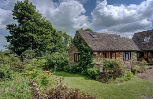 Whichford Cottage | Swereview Cottage | Swerford Holiday Let | 2 Beds & Sleeps 4