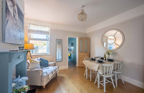 Norwich House | Swift Host | Central | 3 Bedrooms | Parking