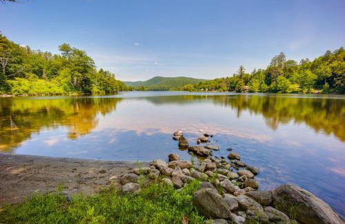Ludlow House | Swim, Ski and Sip Lakefront Retreat in Plymouth