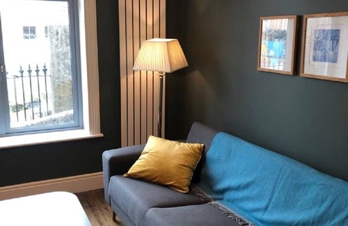 Galway House | Swimmers Rest 200m from the Beach in Salthill