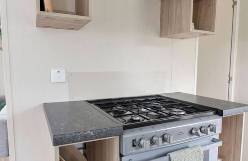 Prestonpans Apartment | swimming pool, entertainment complex, and children's play areas.