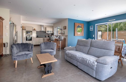 Saint-Marc-sur-Mer House | Swimming pool ! House for 9