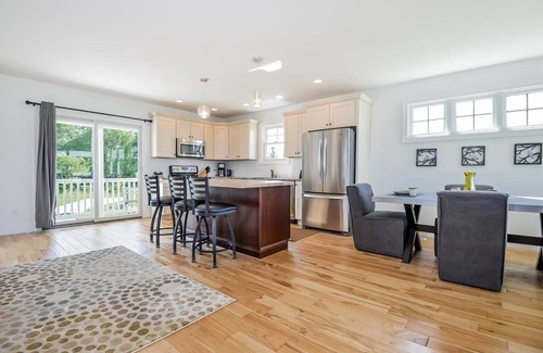 Douglas Villa | Swing Bridge #40 - Three Bedroom Villa, Sleeps 6