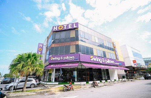 Kota Warisan Hotel | Swing & Pillows - Kota Warisan, Sepang
