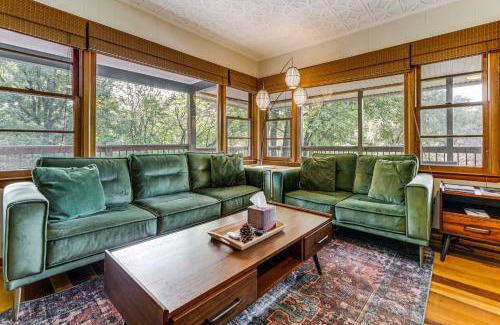 Sylva House | Sylva Riverfront Cabin Near WCU Pet-Friendly!