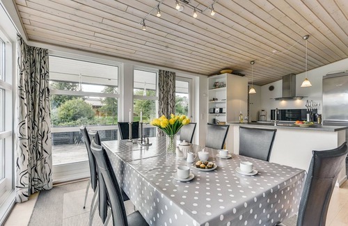 Floutrup House | "Sylvelin" - 400m to the fjord by Interhome