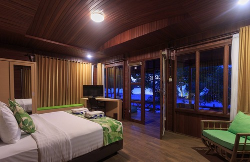 Labuan Bajo Hotel | Sylvia Beach Villa
