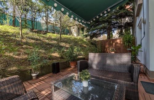 Krisztinavaros Apartment | Szabi Buda New Terrace