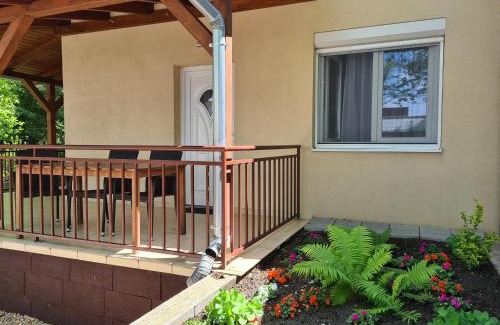 Siofok Aranypart House | Táncsics Vendégház