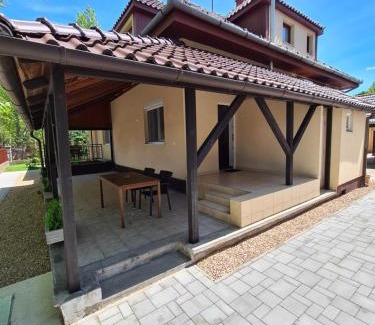 Siofok Aranypart House | Táncsics Vendégház