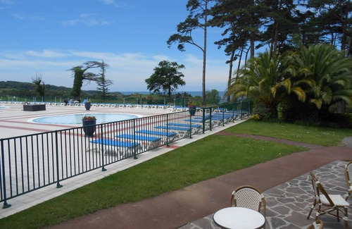 Behobie Apartment | T beautiful app-corniche Basque, 300 m'Ocean, equipment. complete, Urrugne, Hendaye