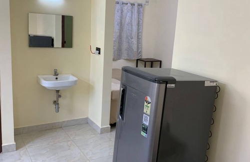 Teynampet House | T.Nagar Teynampet, Chennai Soothing building with AC in vibrant Chennai