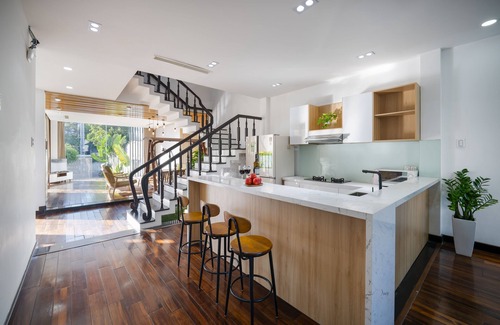 Ngu Hanh Son Villa | T P Pool Villa