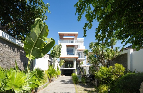 Ngu Hanh Son Villa | T P Pool Villa