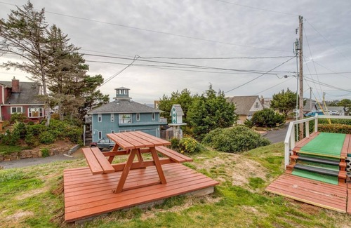 Depoe Bay Apartment | T08 - Schooner @ Trollers Lodge