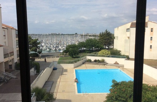 La Rochelle Apartment | T1Bis view of the Marina and Swimming Pool
