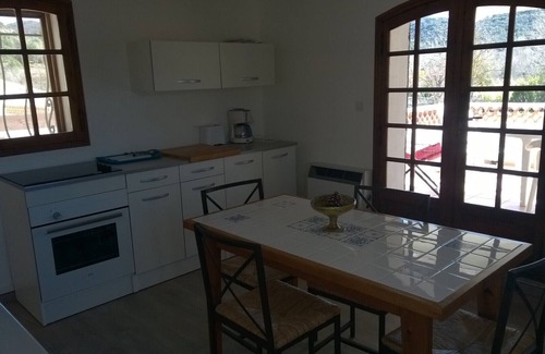 Greoux-les-Bains Apartment | T2 - 37 m2 in a park of 5000m2
