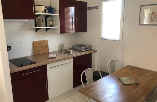 Saussines Apartment | T2 apartment 30 minutes from the beach