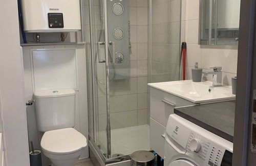 Saint-Pierre-d'Albigny Apartment | T2 Cabin city center between lakes and mountains